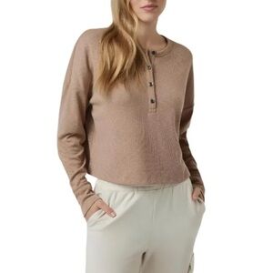 Vuori Women's Long Sleeve Sunrise Oversize Henley Small Goldenrod NWT